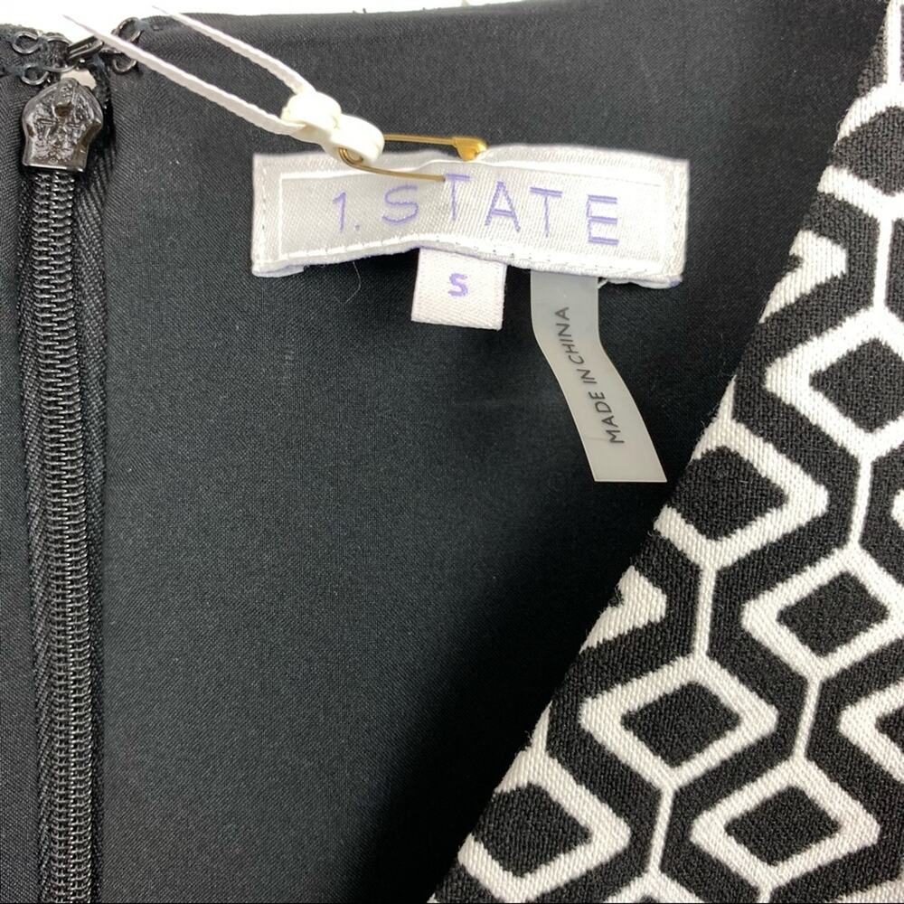 1.State Sleeveless V-Neck Fit & Flare Geometric Dress Black White Size Small - Picture 3 of 6